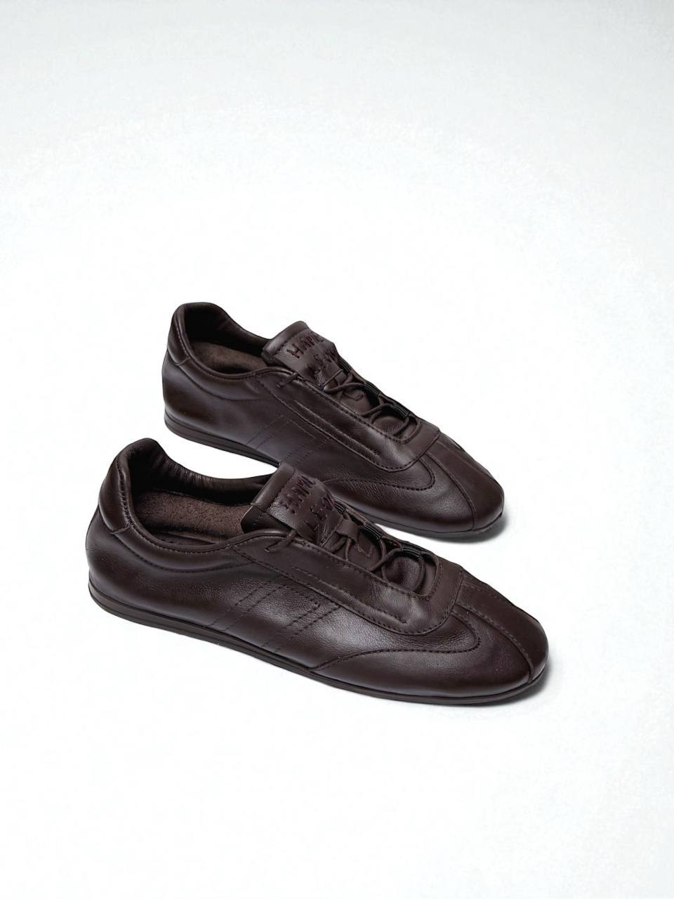 SNEAKERS FLOW
