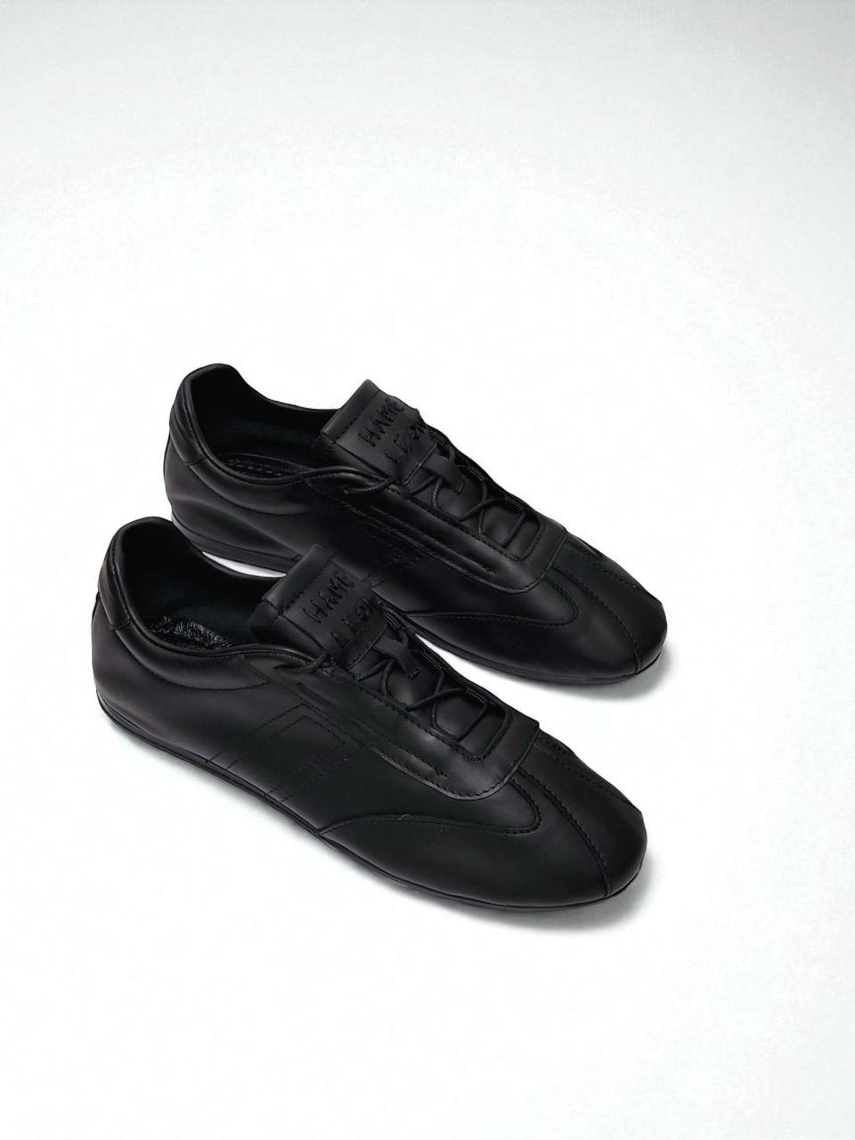 SNEAKERS FLOW