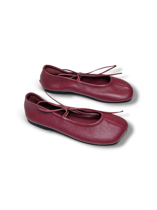Burgundy leather ballet flats with delicate ties by HAMELEON