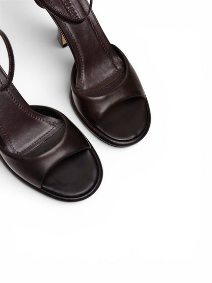 Close-up of Buenos Aires Café premium leather sandals