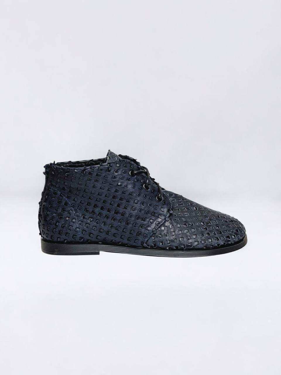 Leather desert boots Mirage side profile