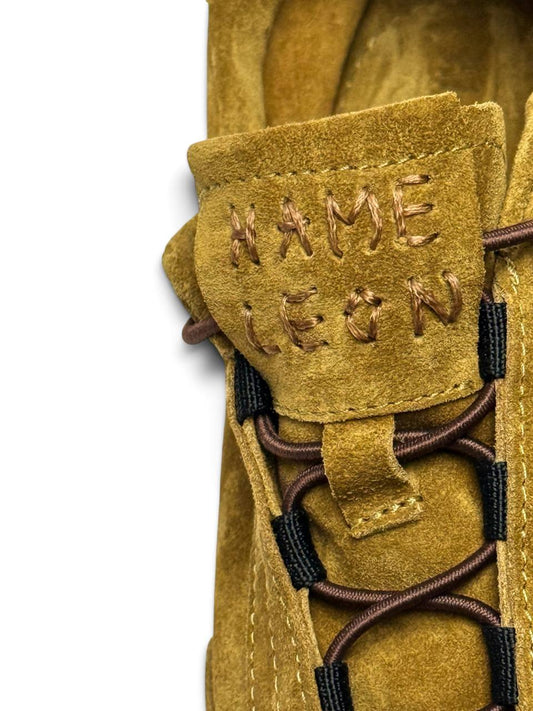 Handmade detail of Flow Ochre sneakers by HAMELEON