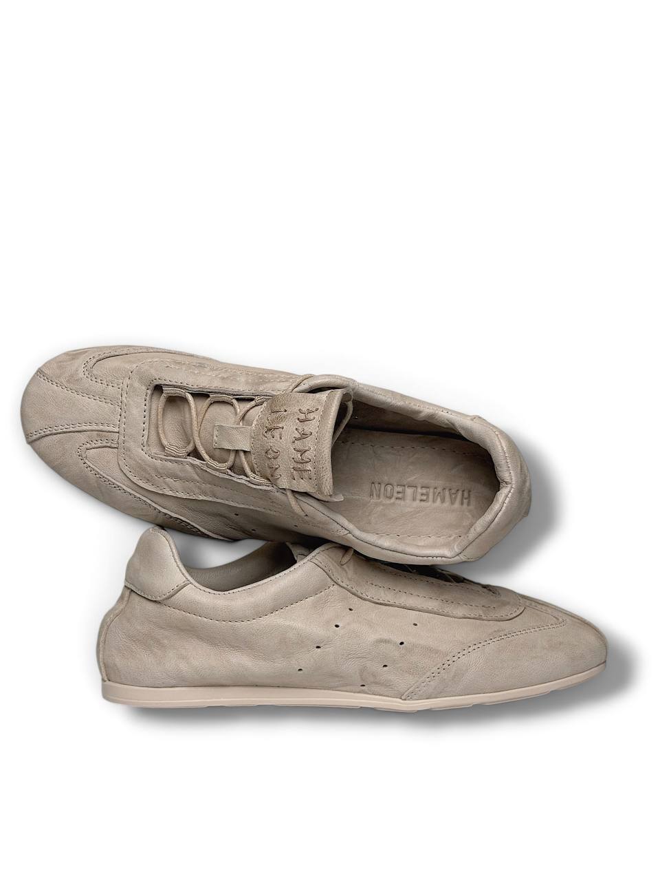 Leather sneakers Flow Stone viewed from above