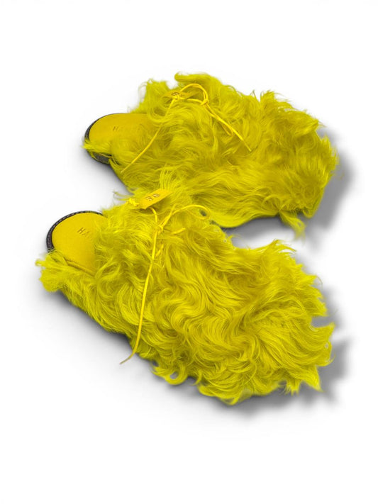 Fluffy yellow fur clogs pair HameleonShoes