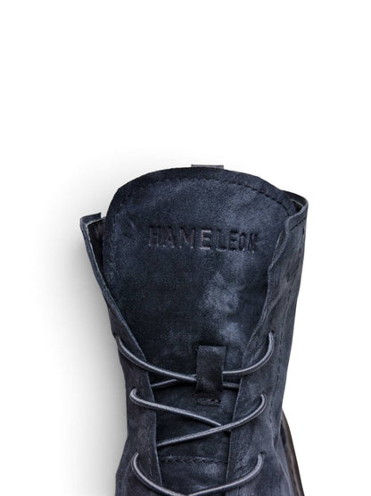 HAMELEON logo embossed on the suede boot tongue