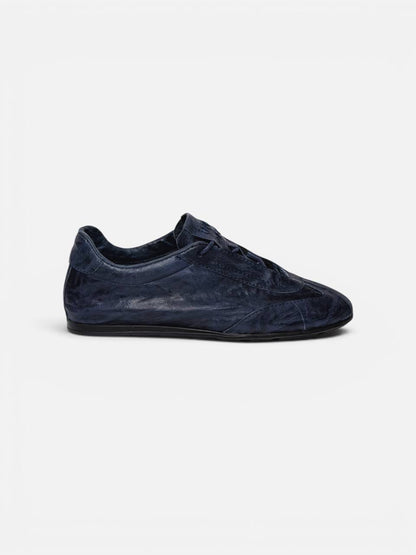 Minimal leather sneakers side profile deep blue HameleonShoes