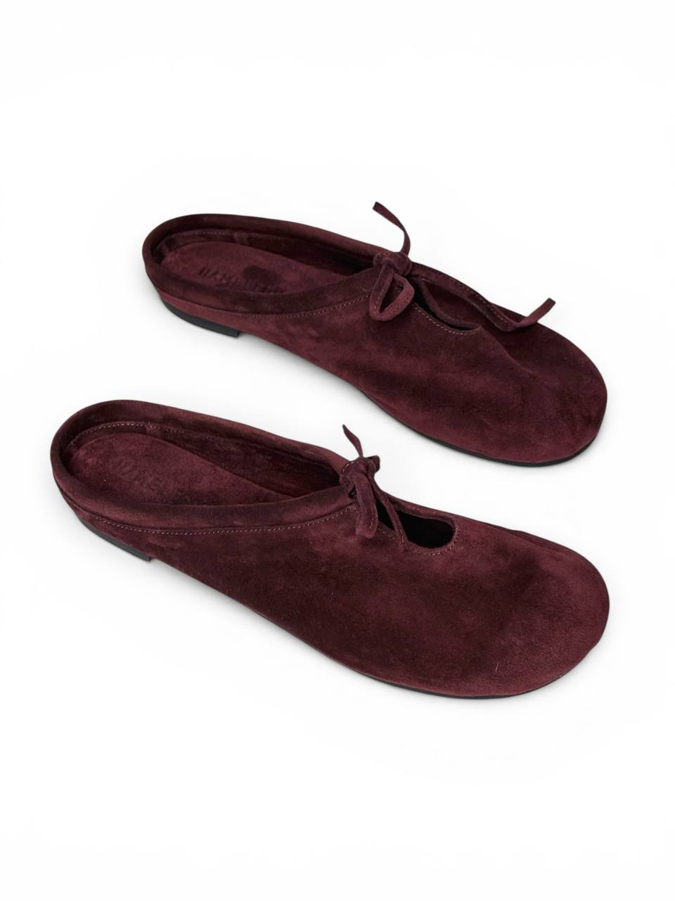 Handmade suede mules Lulu Bordeaux by HAMELEON ミニマル サボ
