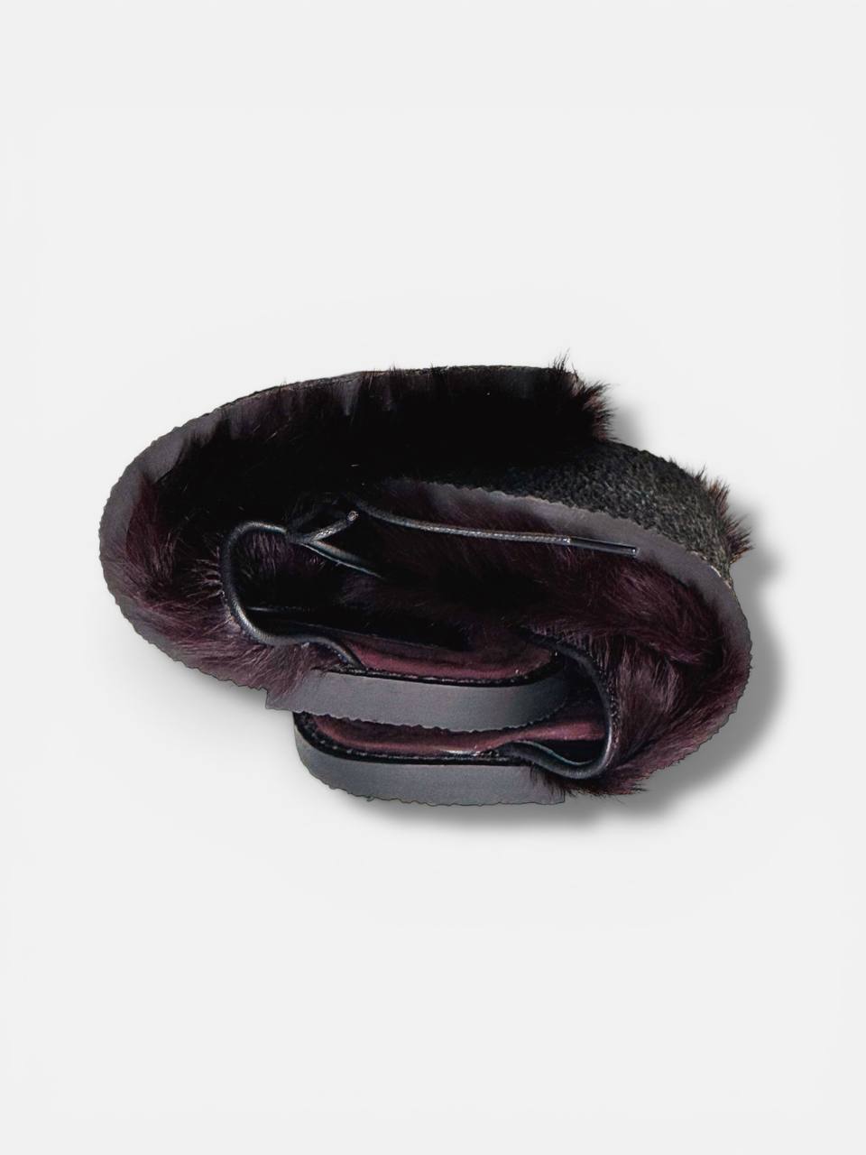 Flexible polyurethane sole on women’s mules lightweight outsole