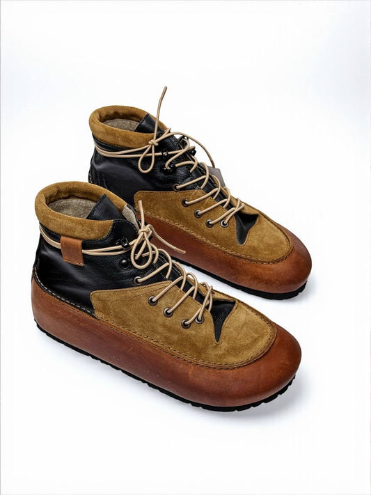 Handmade leather boots Kiona Terra front view HameleonShoes