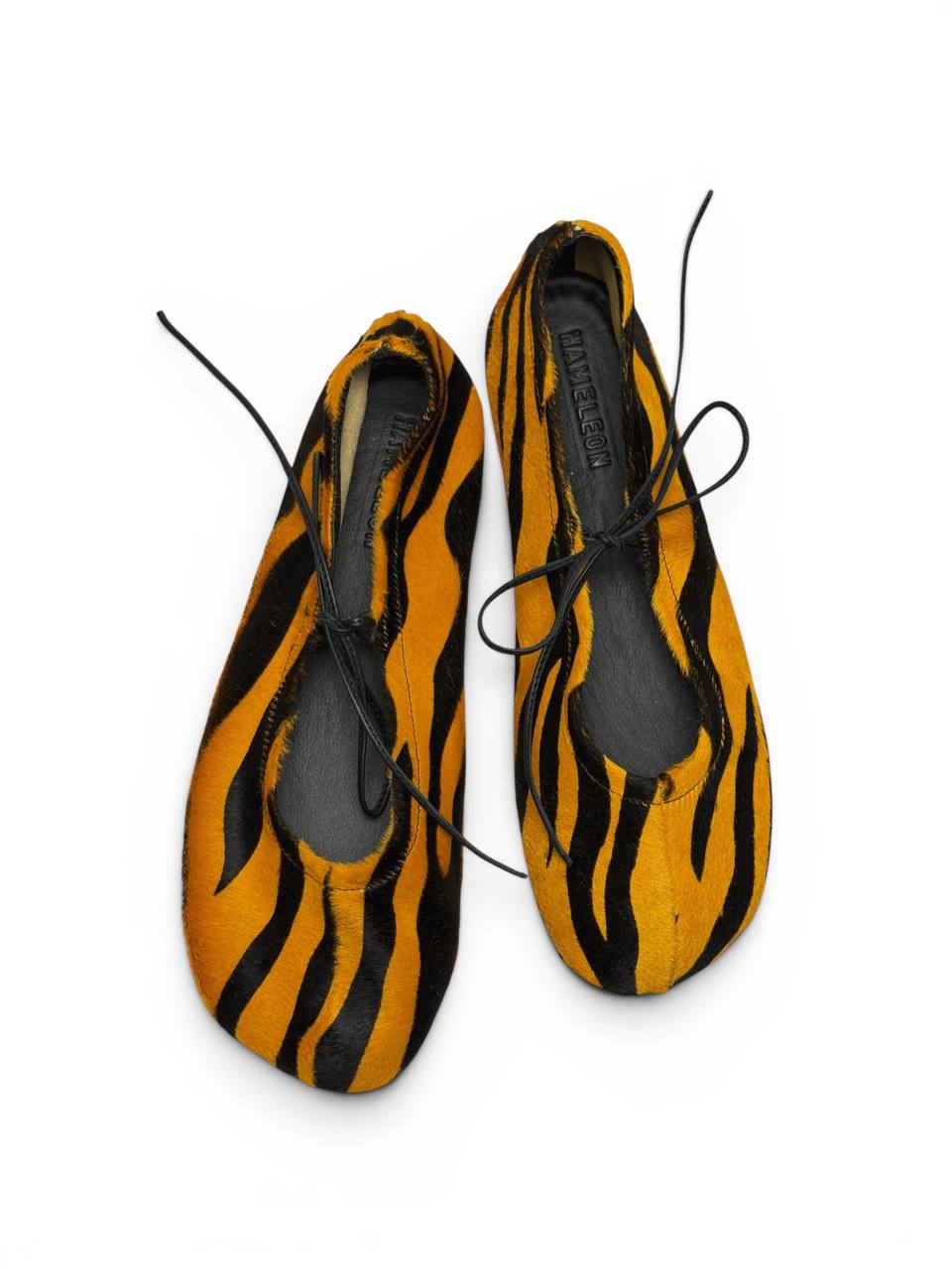 Lightweight ballet flats flexible sole comfortable wear