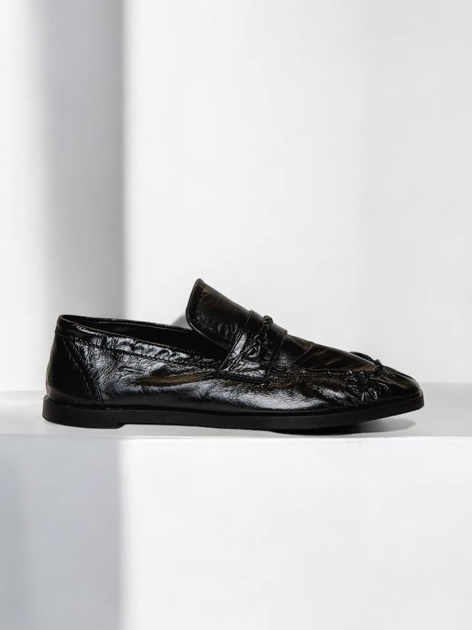 Handmade minimalist black leather loafers