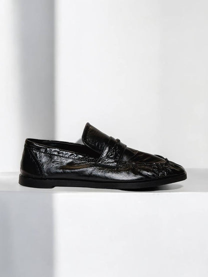Handmade minimalist black leather loafers