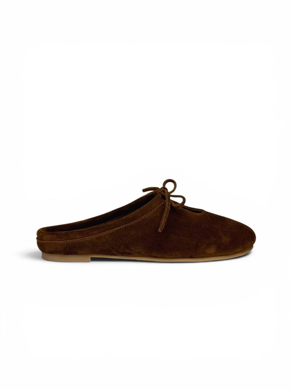 Minimalist suede mules with relaxed everyday silhouette