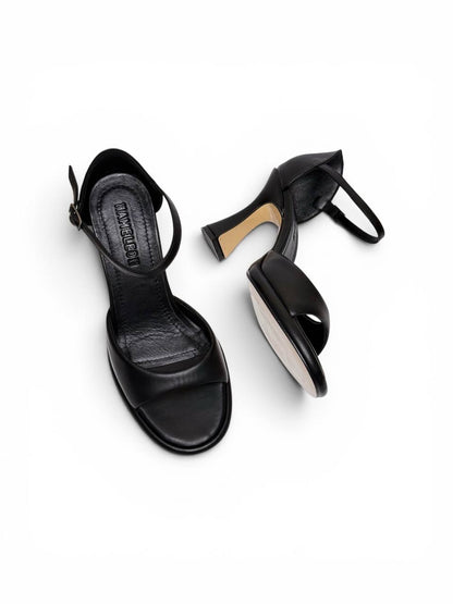 Top view of Buenos Aires Nocturne sandals