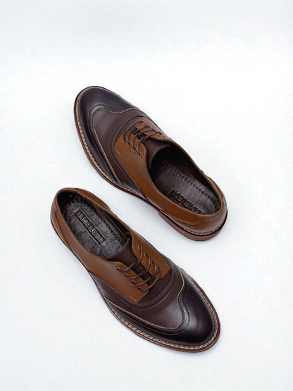 Oxford Dalton shoes in brown leather, viewed from above