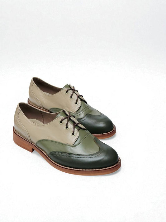 Handmade leather oxford shoes front view HameleonShoes