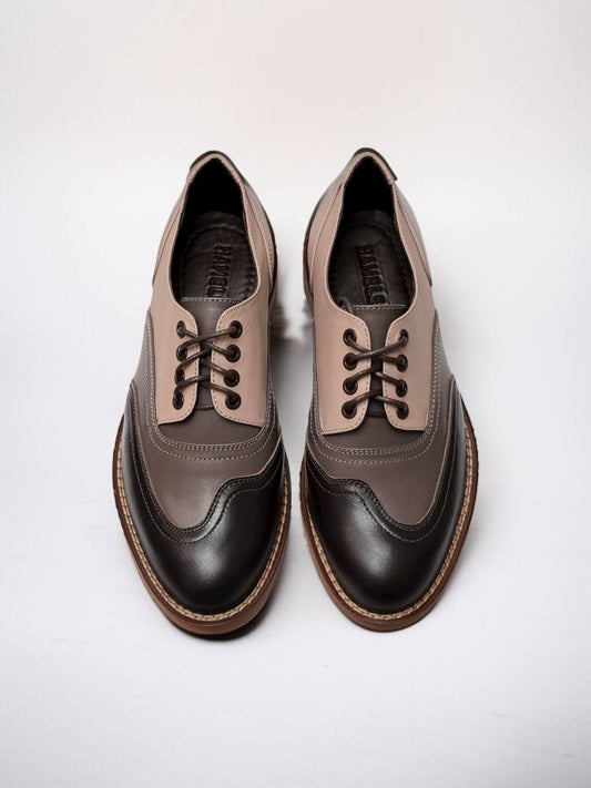 Oxford shoes top view clean lacing detail