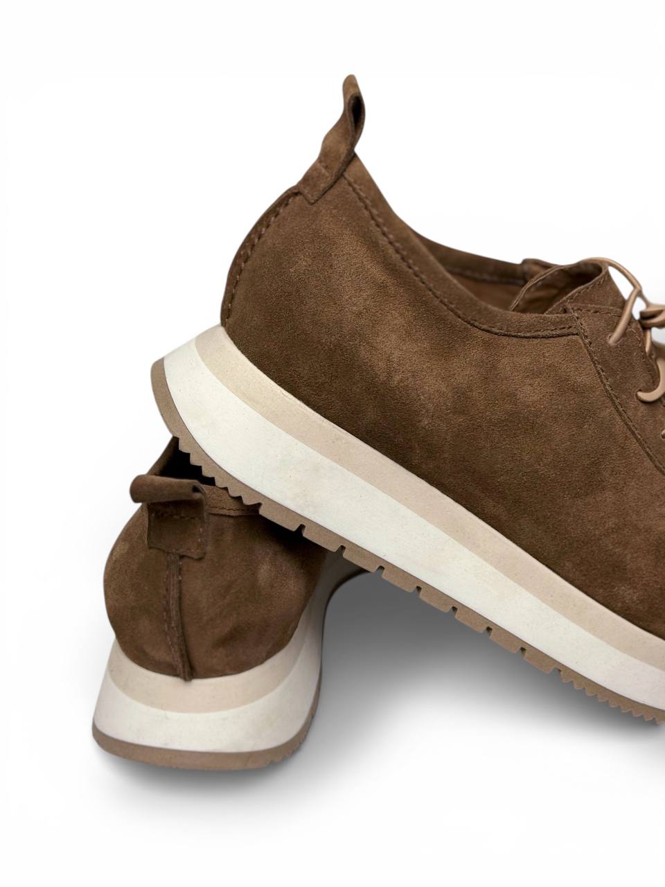 Durable sole detail minimalist sneakers HameleonShoes