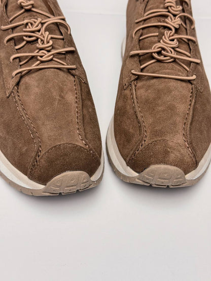 Soft leather texture warm tone sneakers