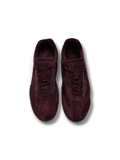 Sneakers Flow Cassis suede sneakers viewed from above