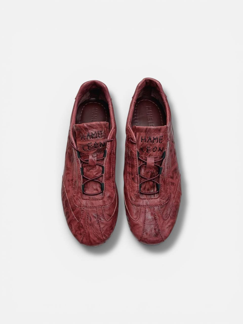 Soft Italian leather sneakers Garnet top view