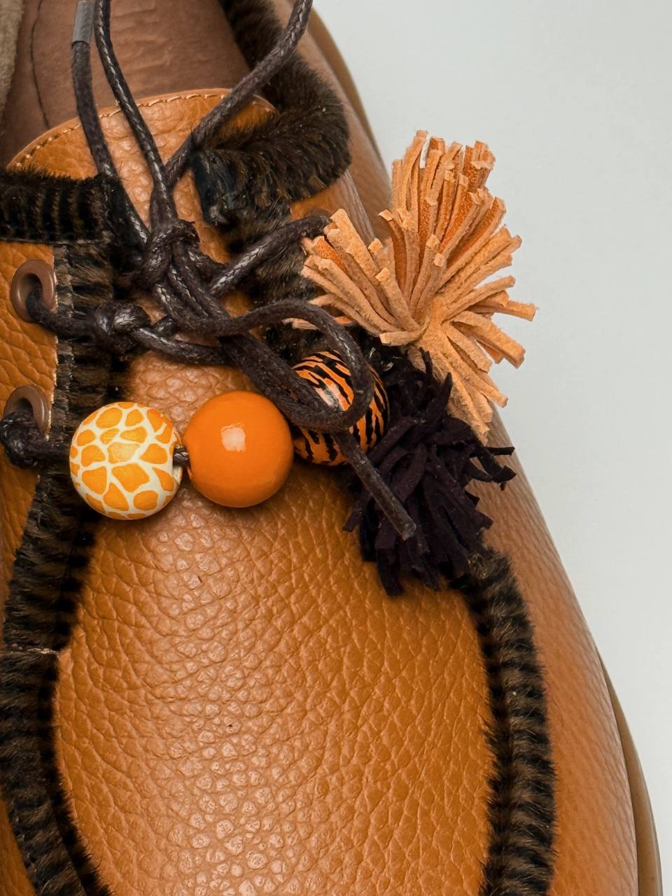 Leather tassel beads detail handmade shoes