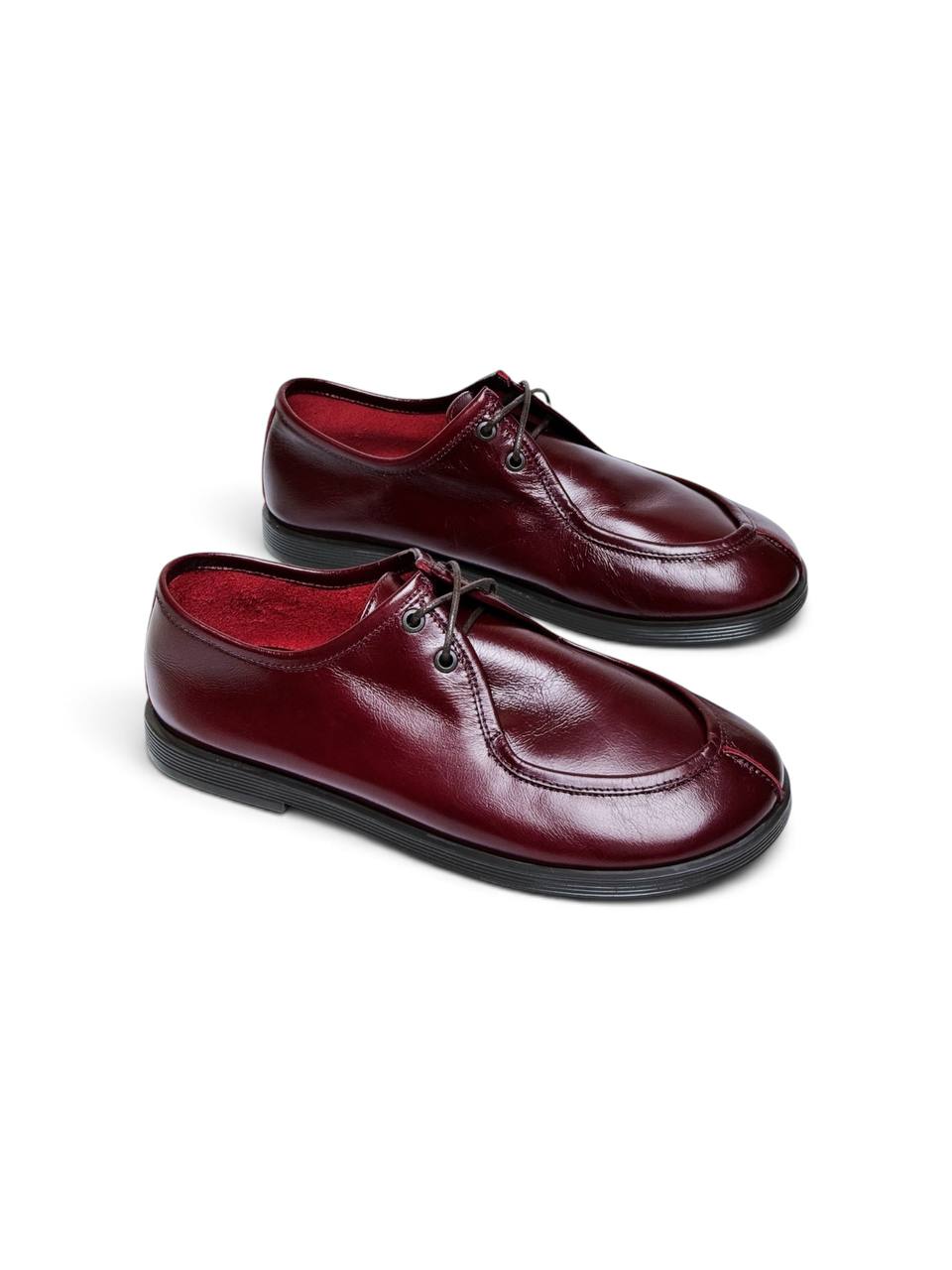 Walkers Merlot in deep burgundy Italian leather by HAMELEON