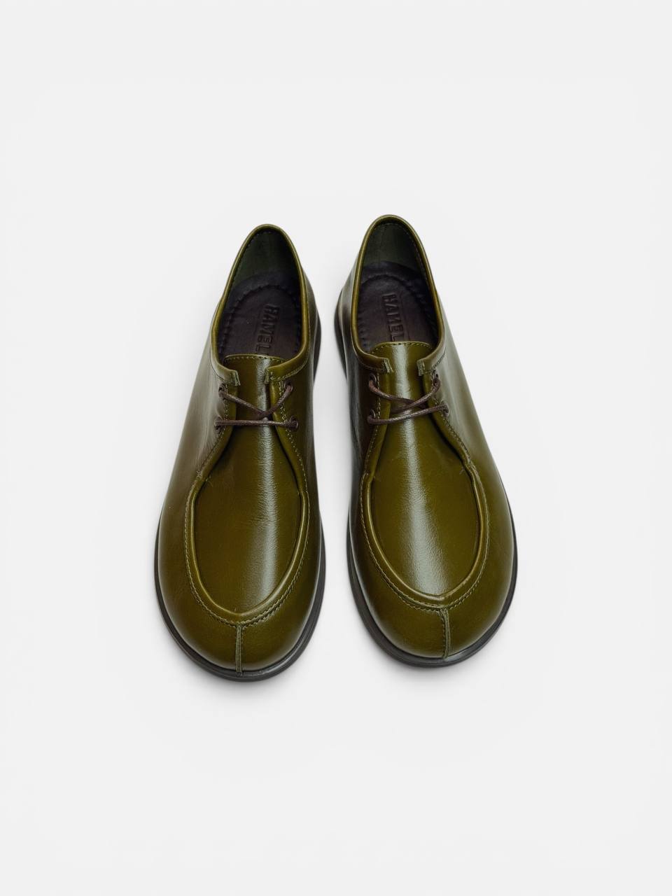 Soft Italian leather walkers Vale top view
