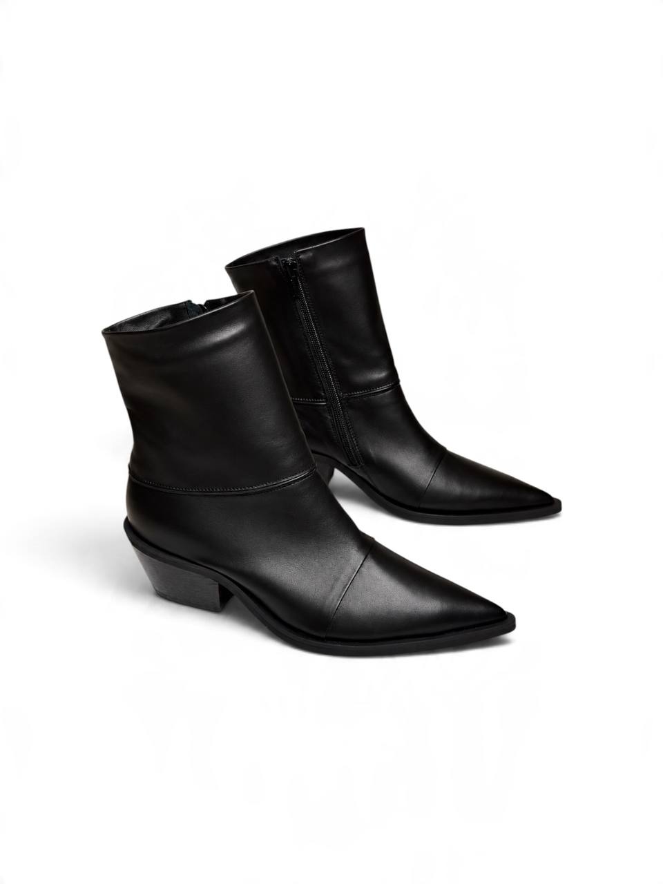Black Italian leather Western ankle boots with pointed toes
