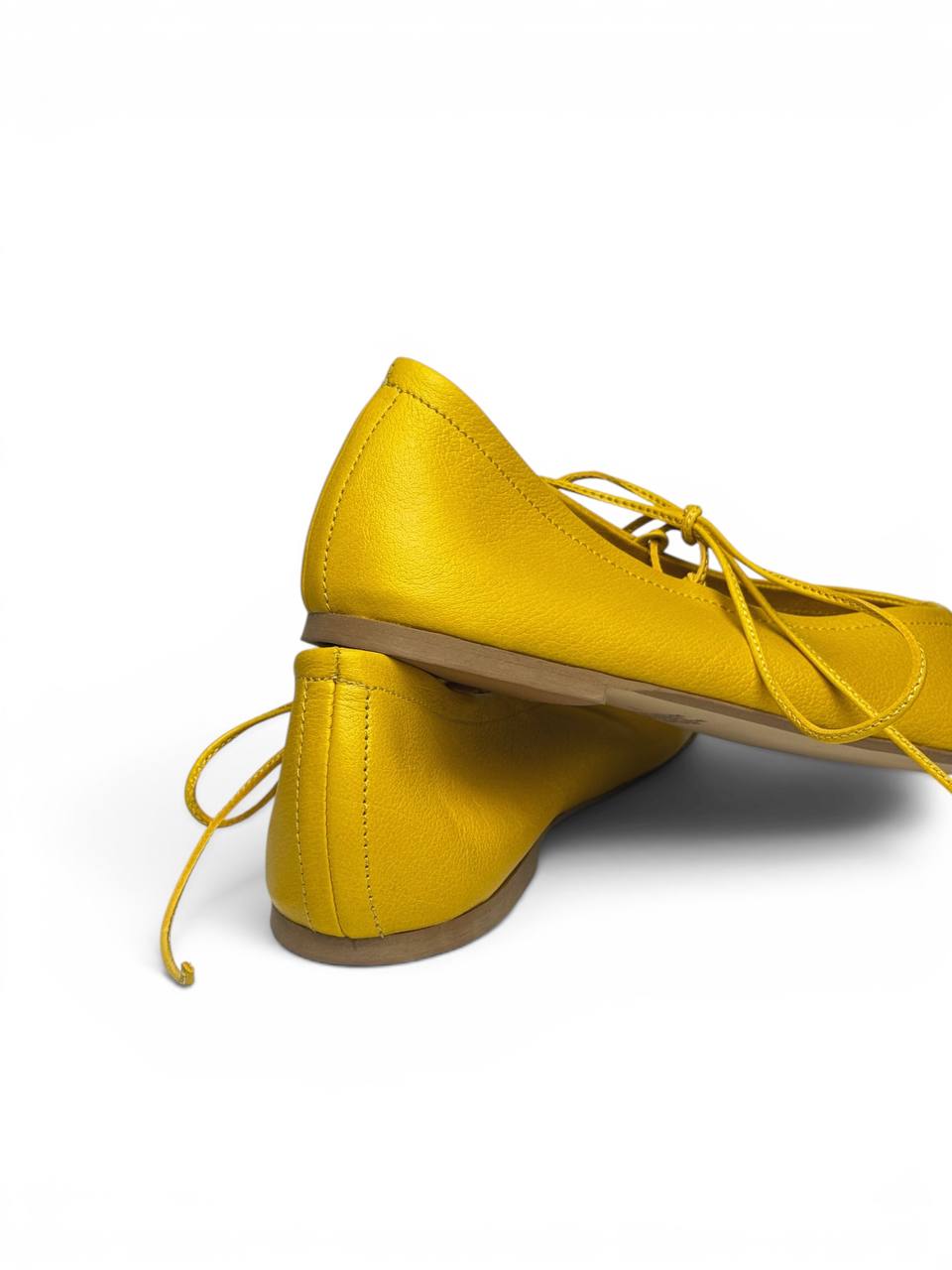 Yellow ballet flats outfit minimal chic everyday look