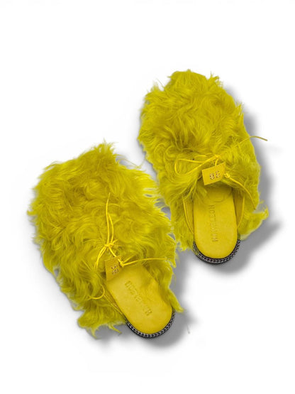 Handmade yellow fur clogs top view HameleonShoes